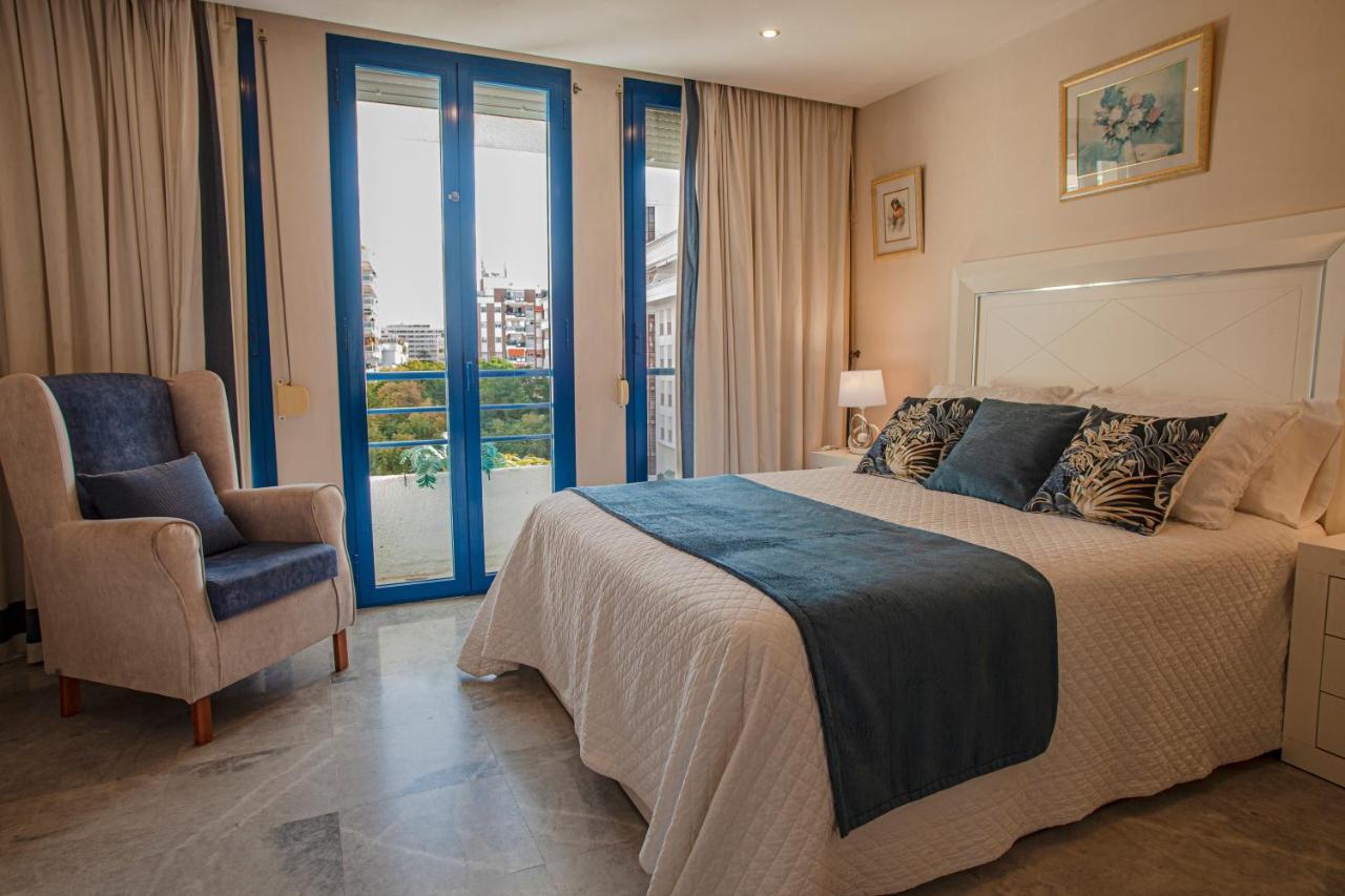 Duplex Apartment On The Beach 71 ماربيا المظهر الخارجي الصورة